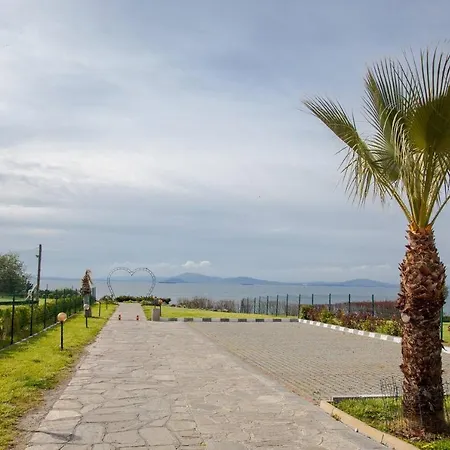 Blue Summer - уют, близо до морето דירה